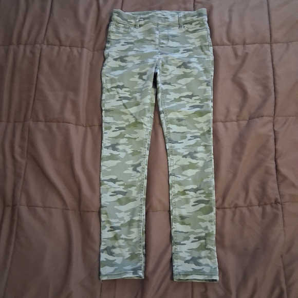 wonder nation Denim - Camoflage Stretch Waistband Skinny Jeans. Size Large.
